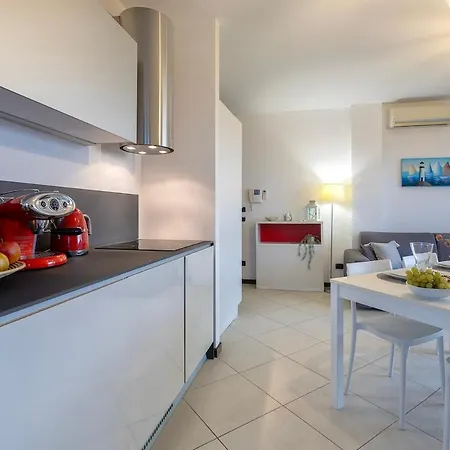 Casa Daneluzzi Beachfront With Terrace And Garage * Alghero