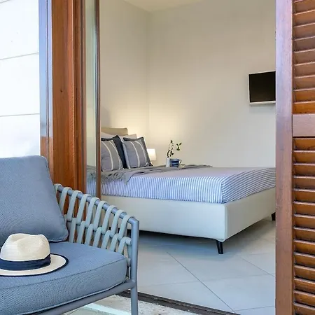 Casa Daneluzzi Beachfront With Terrace And Garage *