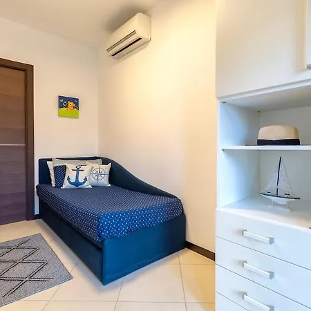 Casa Daneluzzi Beachfront With Terrace And Garage 아파트