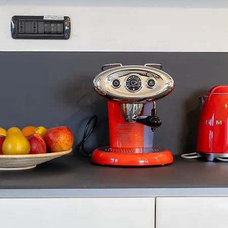 Casa Daneluzzi Beachfront With Terrace And Garage