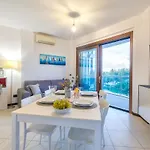 Casa Daneluzzi Beachfront With Terrace And Garage אלגהרו